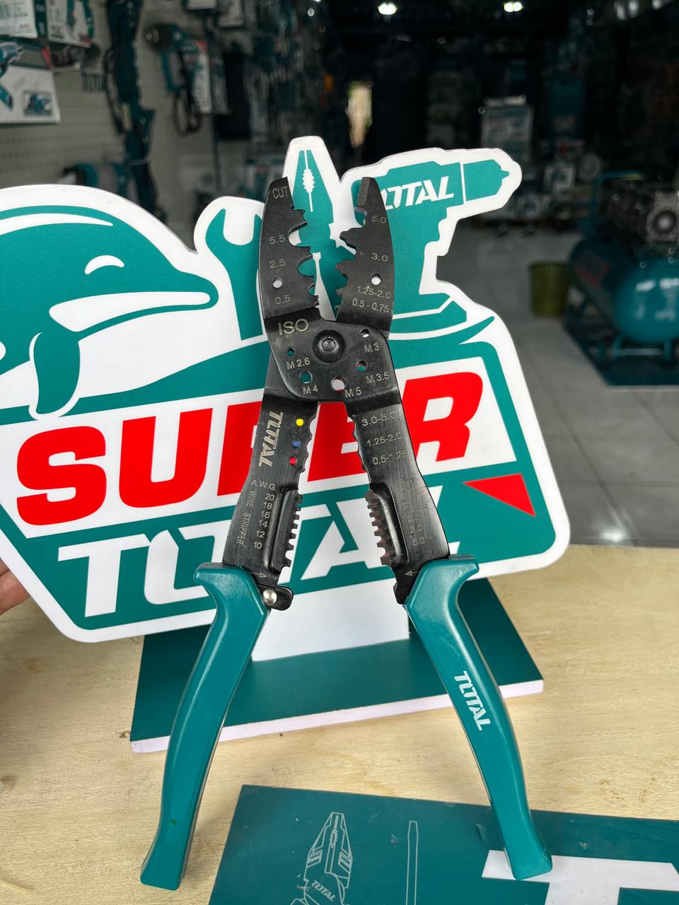 ALICATE PELACABLE 10 PULGADAS THT15101